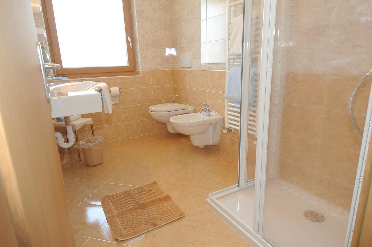 Hotel Croce Bianca 3*