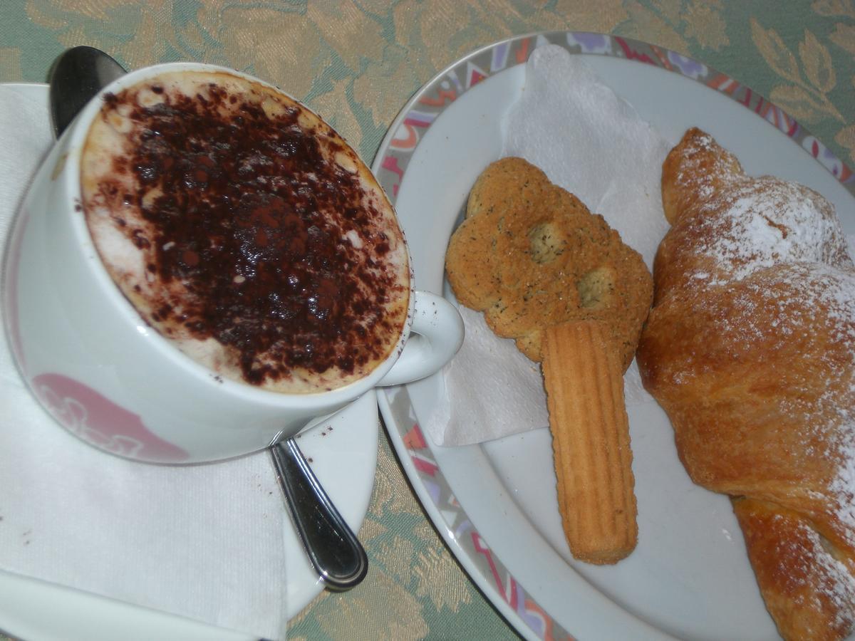 Hotel Croce Bianca 3*