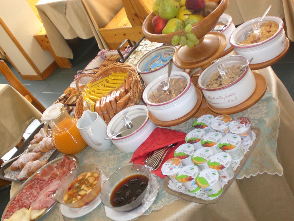 Hotel Croce Bianca 3*